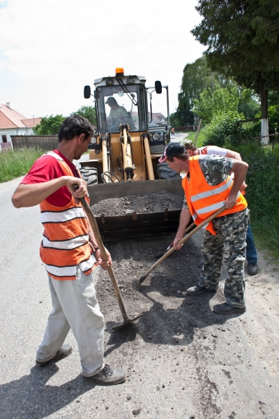 Asfaltare în tot judeţul