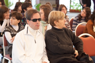 Pianist cu dizabilităţi de vedere în judeţul Covasna