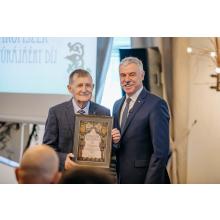 Nemcsak tudást, látásmódot adott át. Dr. Pozsony Ferenc kapta a Háromszék Kultúrájáért díjat